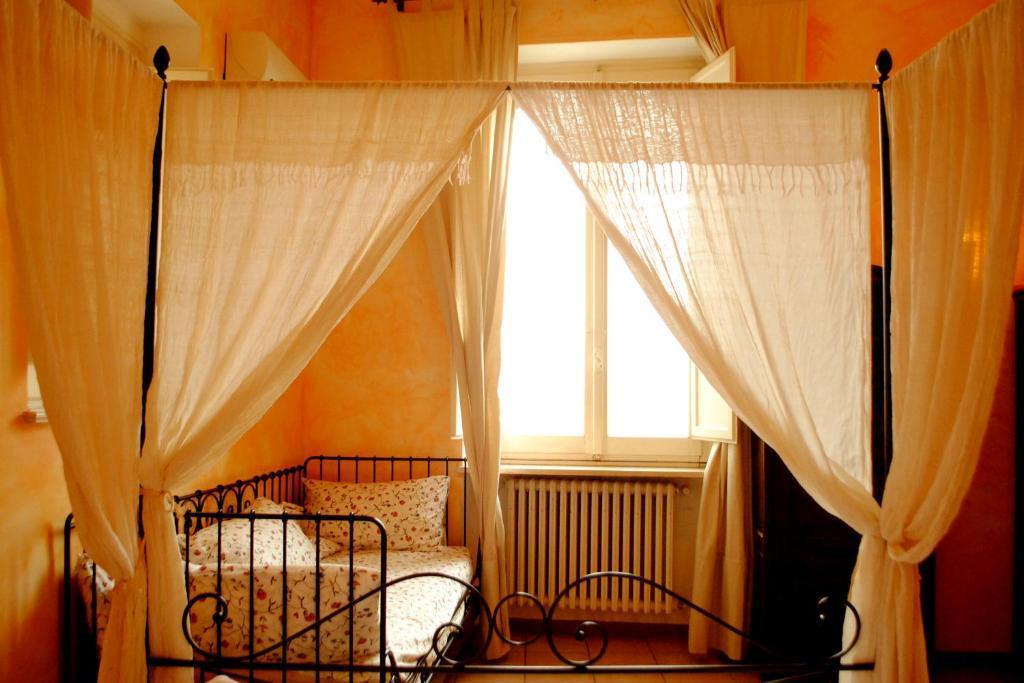 B&B Millequattrocento กาเอตา ห้อง รูปภาพ